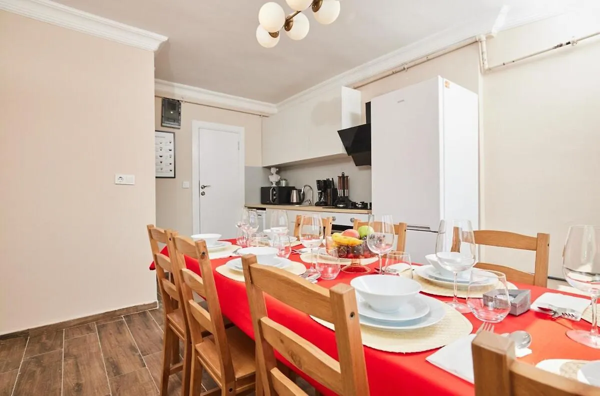 Stunning 3Br 3Bathroom 3Ac Near Metro D6 Istanbul Apartment
